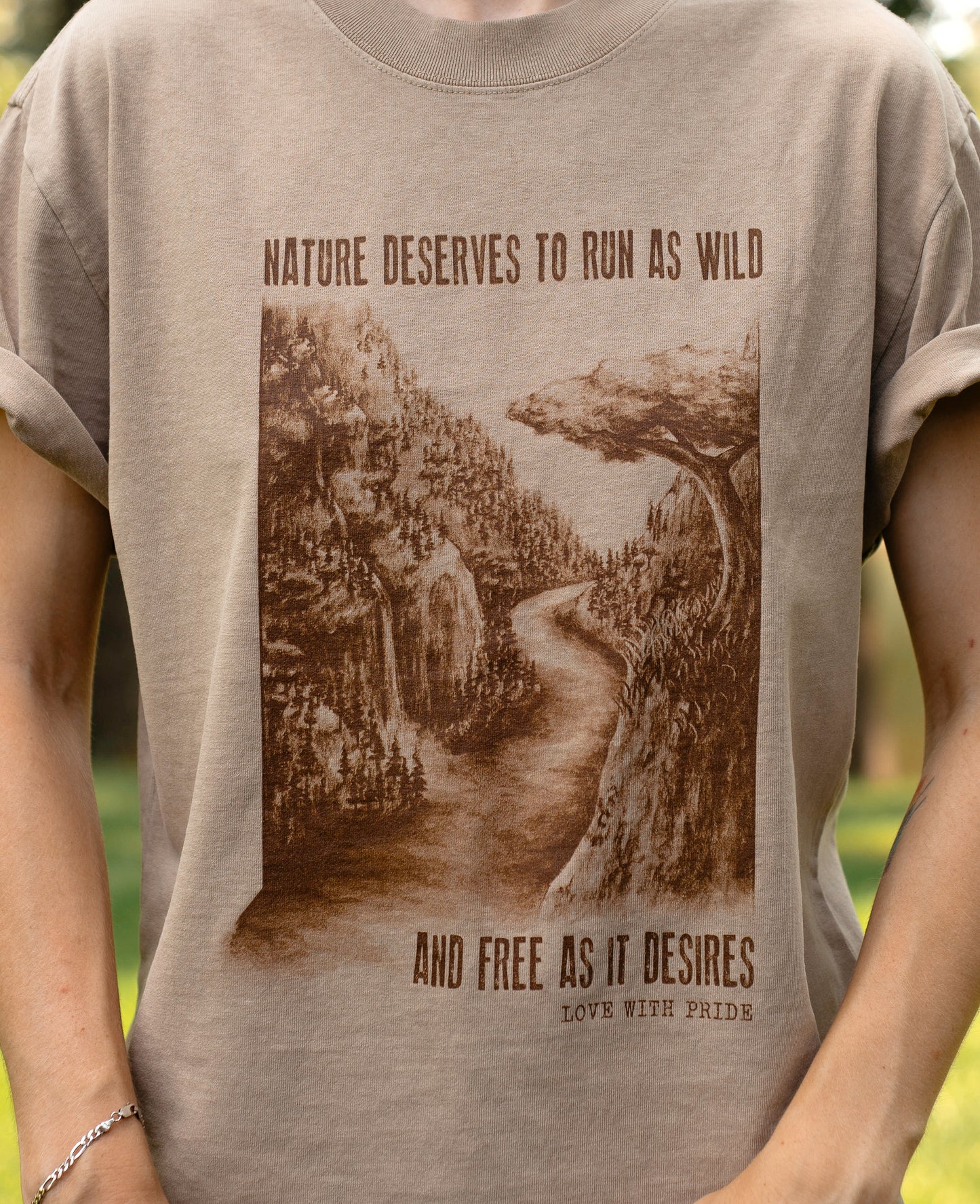 Nature Runs Wild | Streetwear T-Shirt